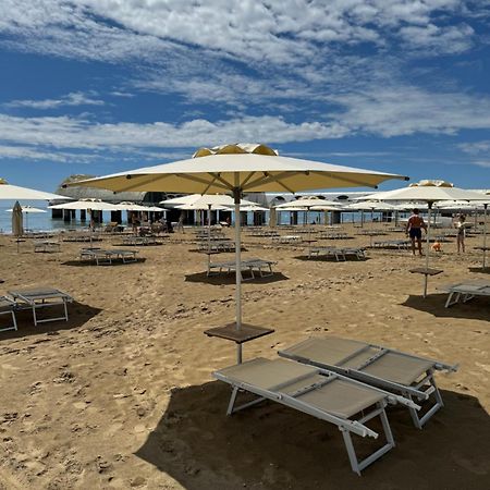 ליגננו סביאדורו Appart 21 Artistic Beach Apartment מראה חיצוני תמונה